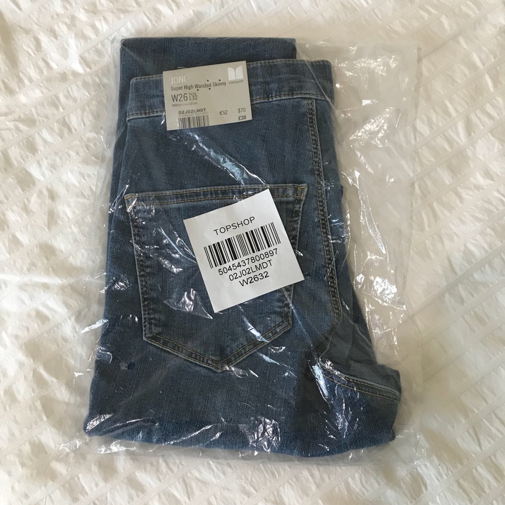 Topshop Joni High Waisted Jeans *sold on Ⓜ️*